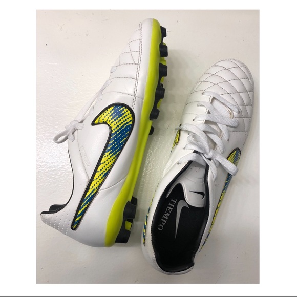 nike tiempo legend v womens